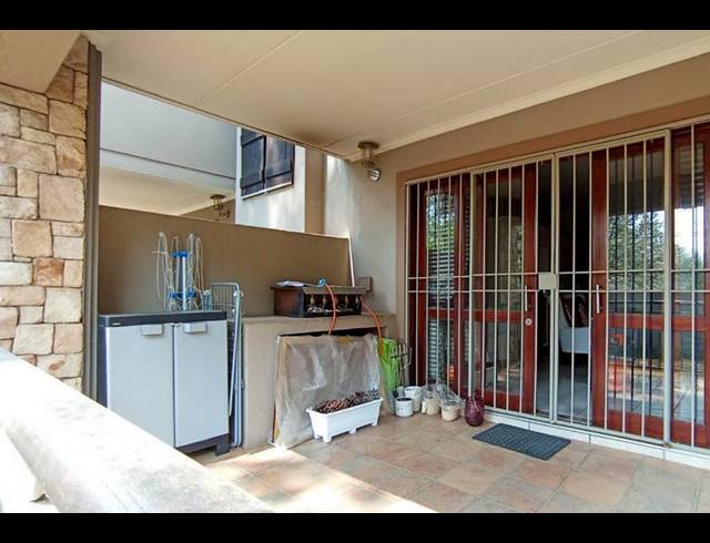 2 BEDROOM APARTMENT FOR SALE IN BEVERLEY